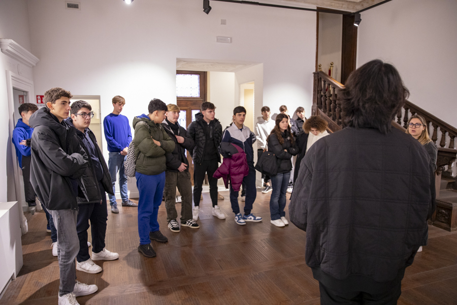 주이탈리아한국문화원을 방문한 산타폴리나레 교황청 고등학교 학생들 모습 1