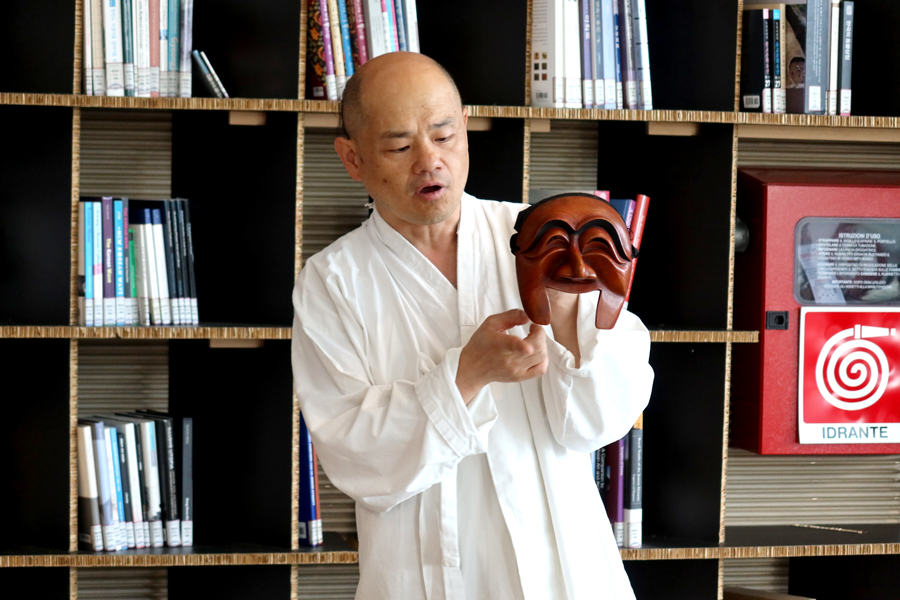 로마 라 사피엔차 (La Sapienza) 대학, <A Window into the Art of Korean Traditional Culture> 행사 진행 모습