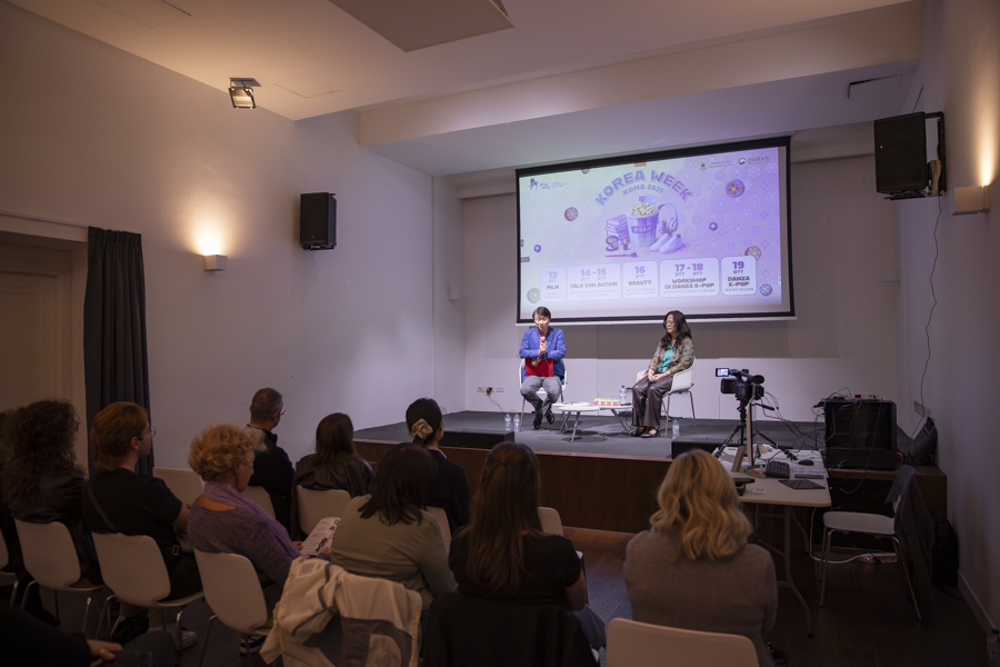 2025 한국주간 이탈리아 작가와의 토크쇼 모습