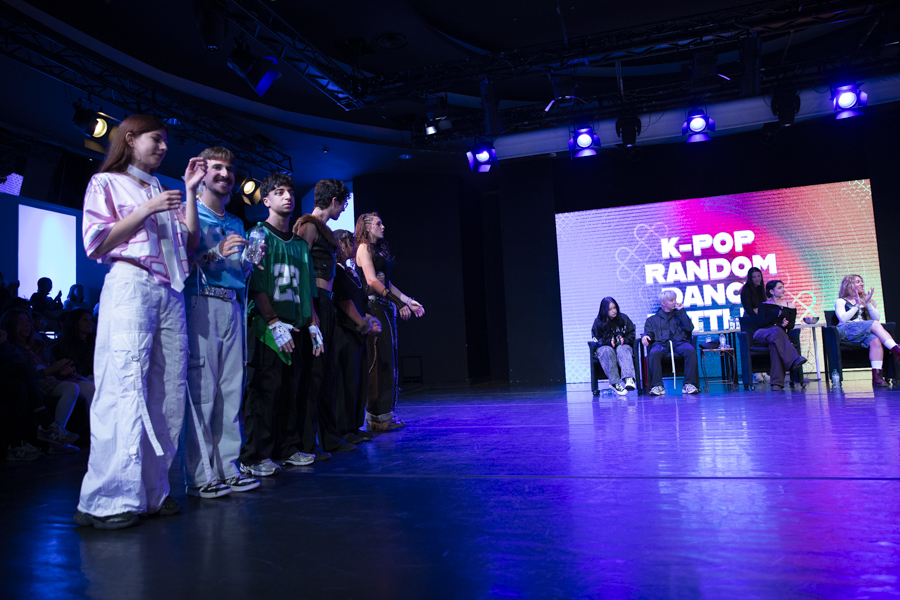 2025 한국주간 K-팝 랜덤 댄스 배틀 모습