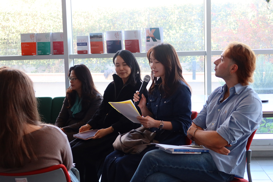 로마 사피엔차 대학교에서 진행된 한국어 교육과 학습에 관한 세미나 모습