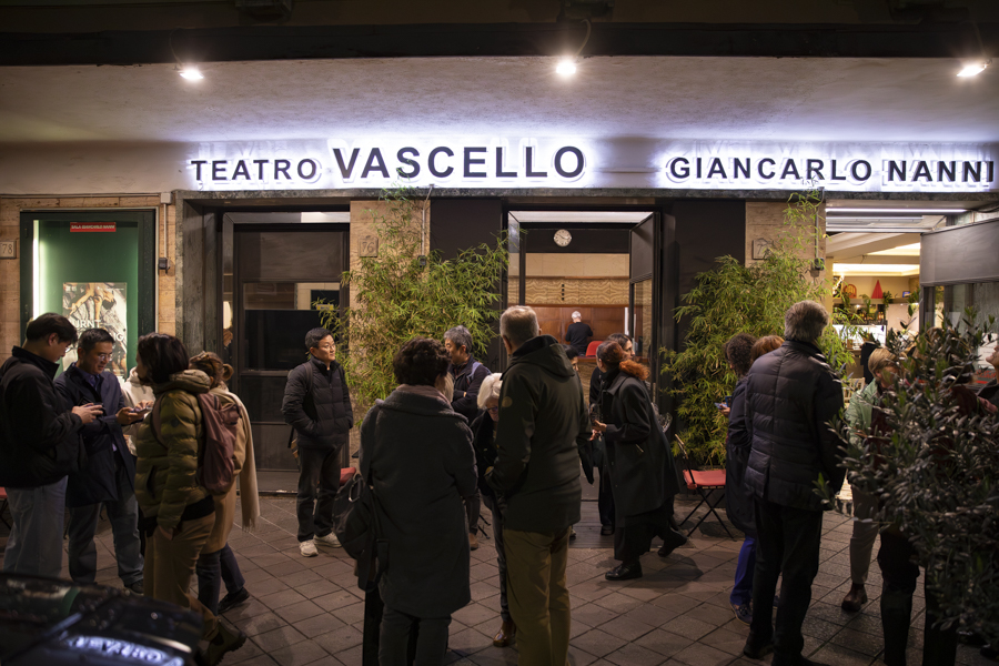 바리와 로마에서 개최된 현대무용 공연 <제(祭), 타오르는 삶> 모습