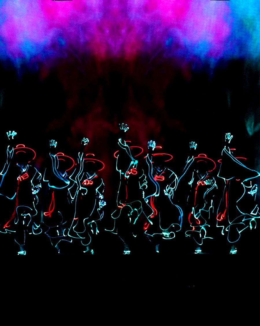 Harmony of Light 생동감 그룹 LED 댄스 공연 모습