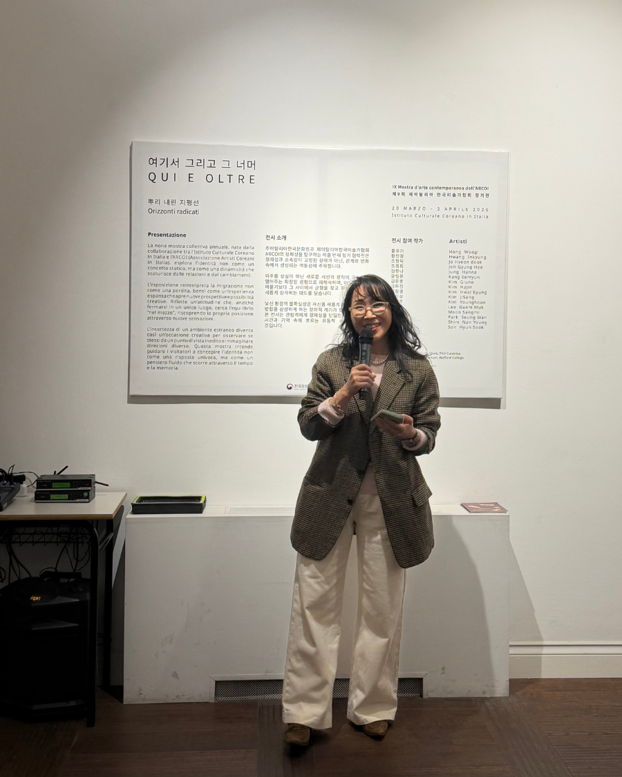 재이탈리아한국미술가협회 ARCOI 전시 "여기서, 그리고 그 너머(Qui e Oltre)" 개막식 모습