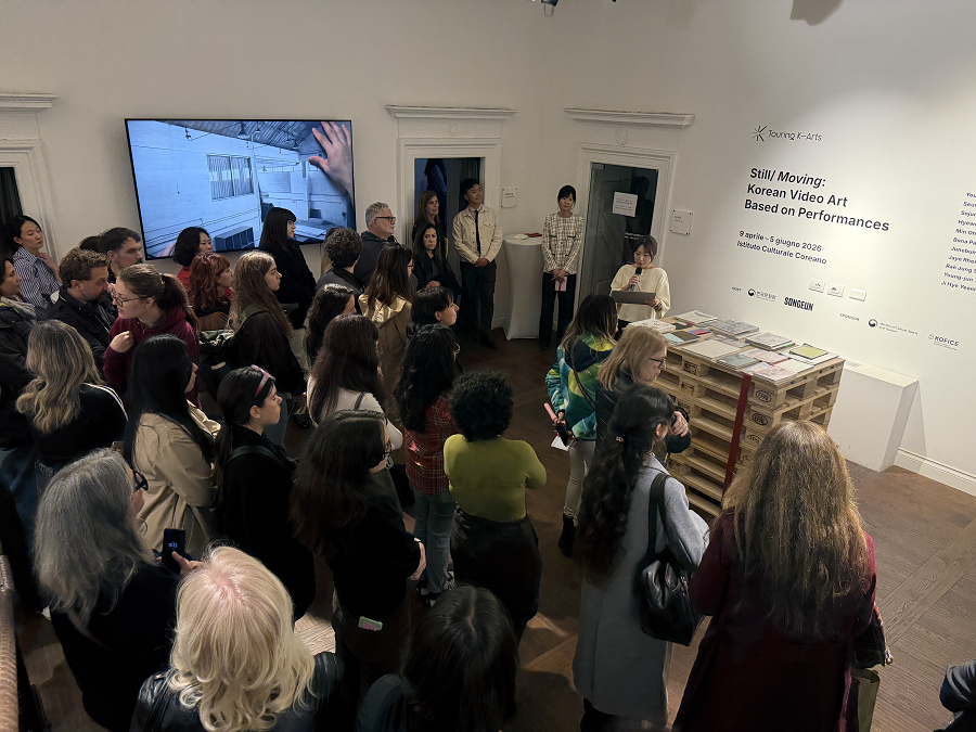 현대미술 순회전 STILL MOVING 개막식 모습