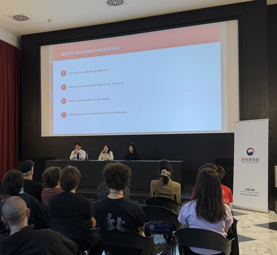 드라마 “이 사랑 통역 되나요?” 유영은 감독과 이현영 PD, 이탈리아국립영화학교에서 특강 및 주이탈리아한국문화원에서 토크쇼 모습