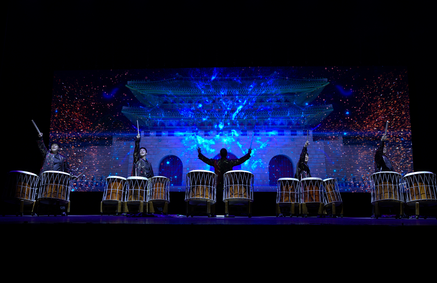 주이탈리아한국문화원 10주년 계기 HARMONY OF LIGHT 공연 모습