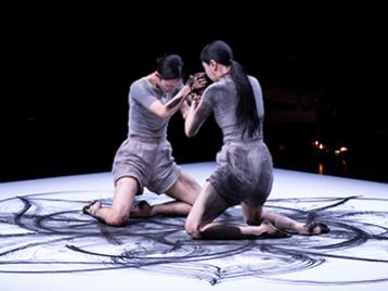 바리와 로마에서 개최된 현대무용 공연 <제(祭), 타오르는 삶>