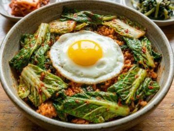  Bibimbap con bomdong