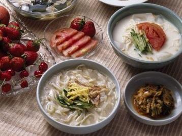  Un viaggio tra i noodles freddi della Corea 